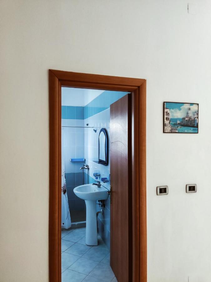 El Rio Apartments Sarande Luaran gambar