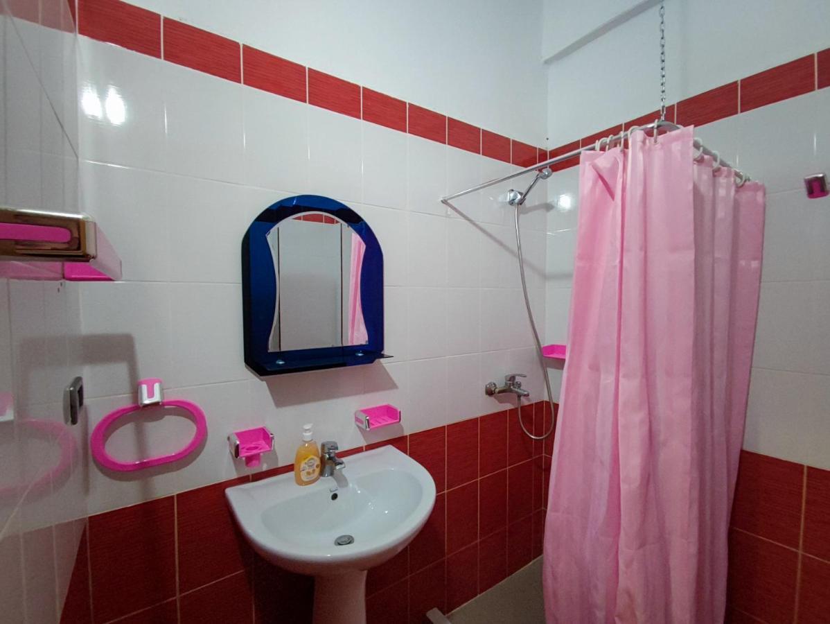 El Rio Apartments Sarande Luaran gambar