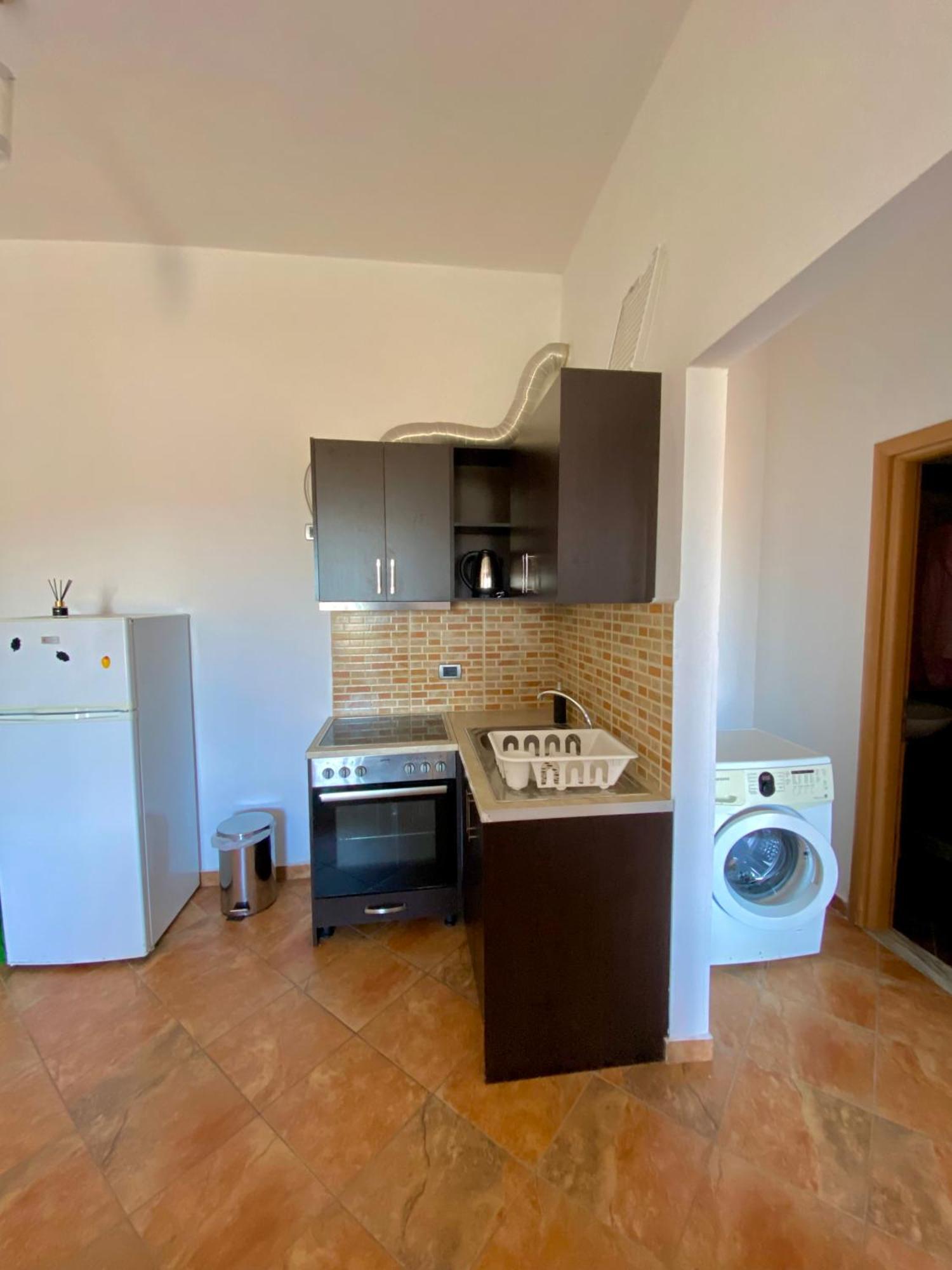 El Rio Apartments Sarande Luaran gambar