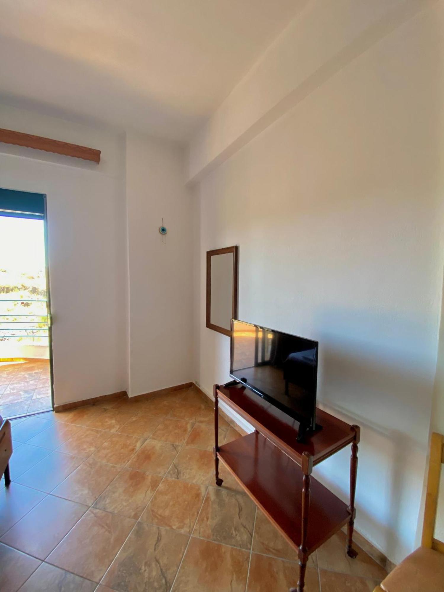 El Rio Apartments Sarande Luaran gambar